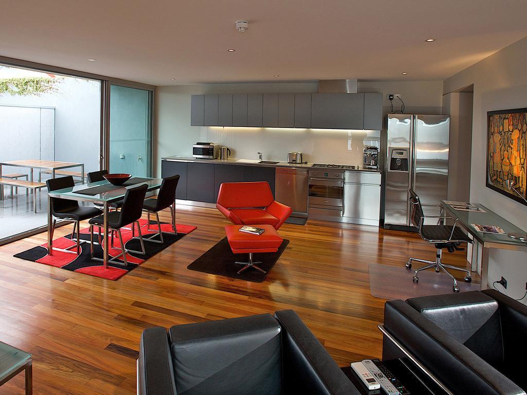 Sullivans Cove Apartments Hobart Kültér fotó Interior of the house